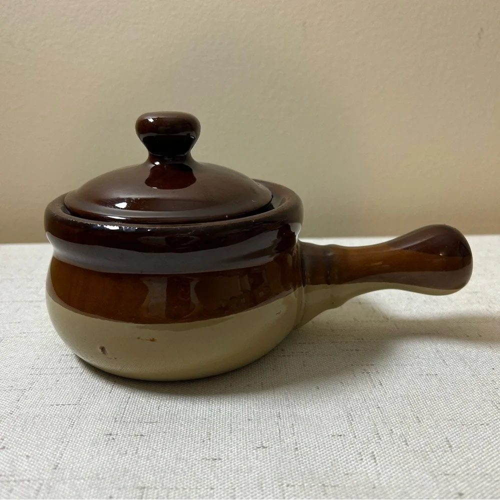French Onion Soup/Chili Pottery Crock Pot Bowl With Side Handle & Lid Brown